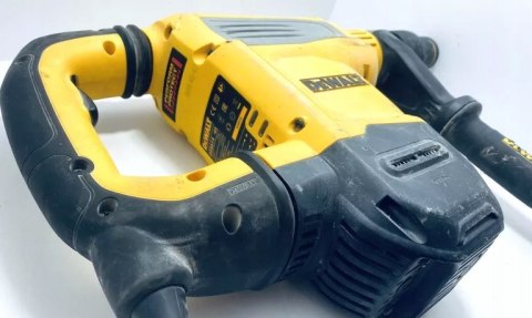 Młot udarowy SDS Max sieciowe DeWalt 10,5 J 1350 W 230 V D25614