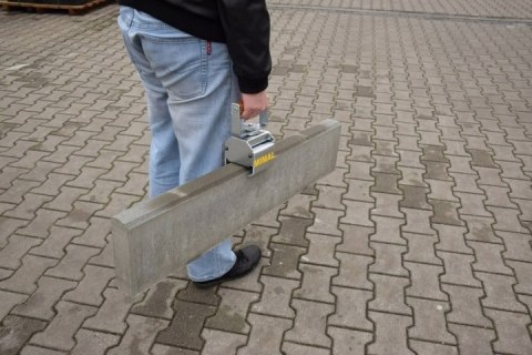 Ręczny chwytak walizkowy RCW MIMAL do krawężników